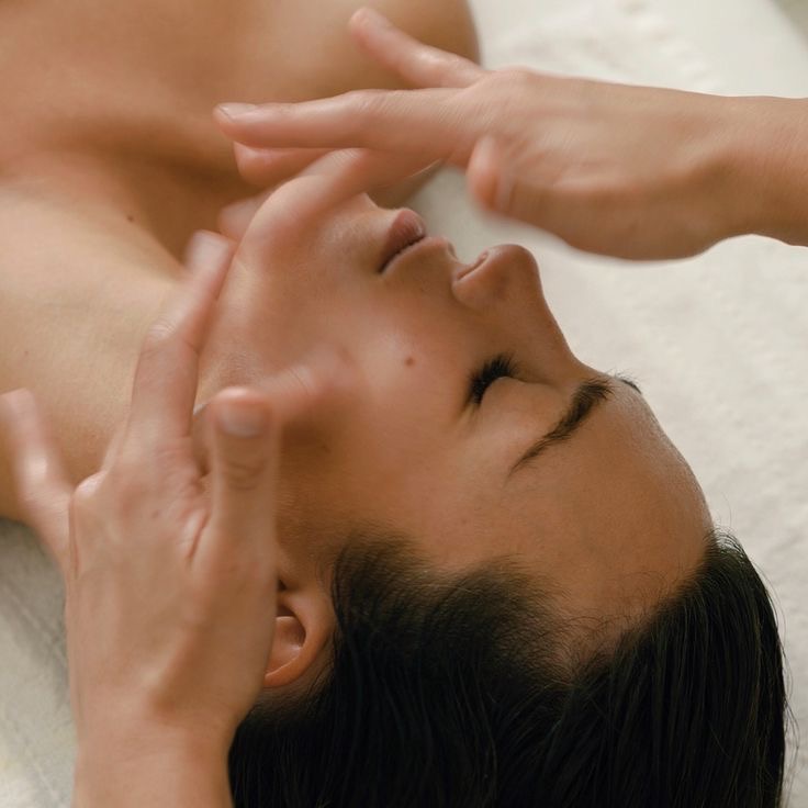 Facial Brazilian Lymphatic Drainage